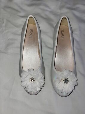 Place White Floral Jewel Ballet Flats